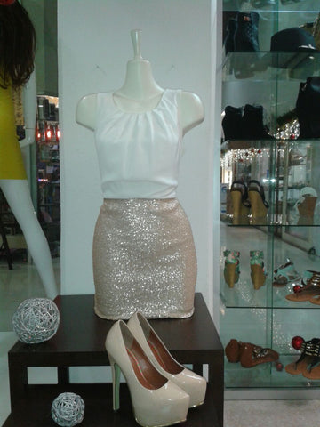 Vestido Blanco Con Oro